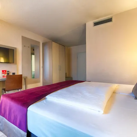 Leonardo Mannheim-ladenburg 4*