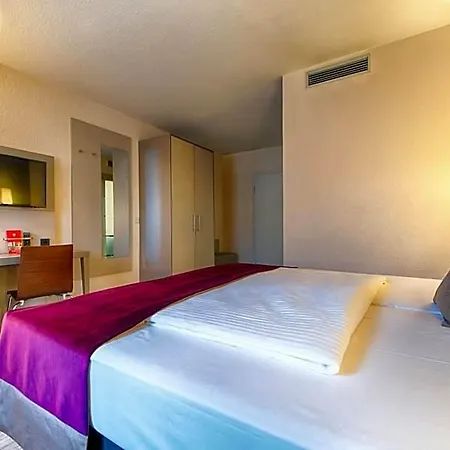 Отель Leonardo Mannheim-ladenburg 4*